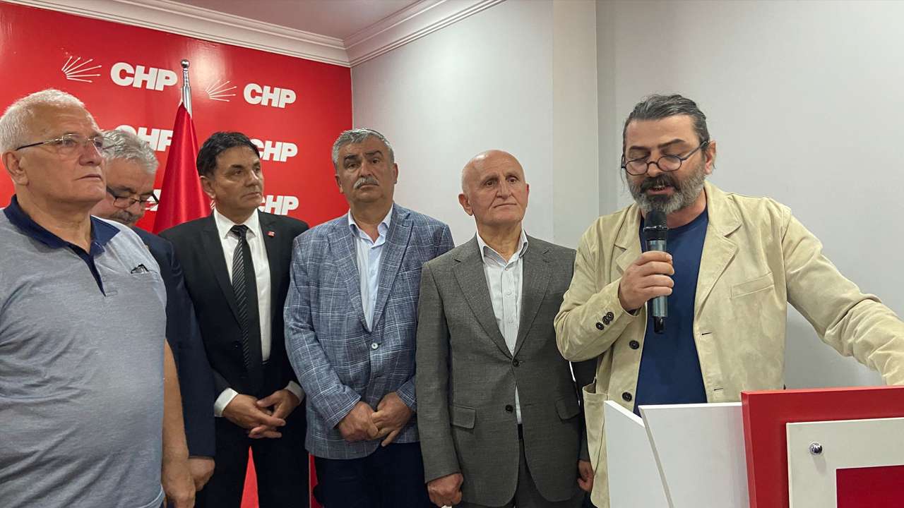 Trabzon’da CHP eski ilçe başkanlarından destek açıklaması