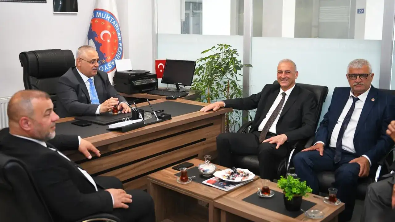 Ortahisar’da bayram buluşması: Özçilingir muhtarlarla bir araya geldi