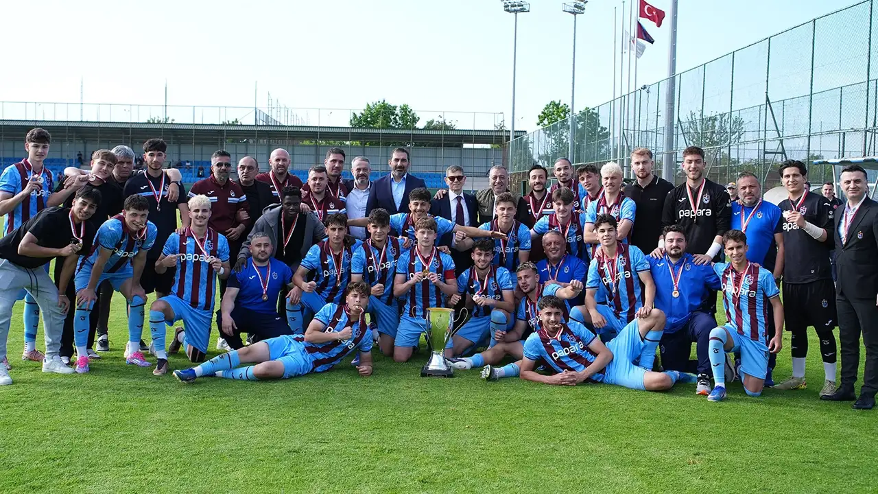 Trabzonspor U19 Takımı UEFA Gençlik Ligi bileti için sahaya çıkıyor