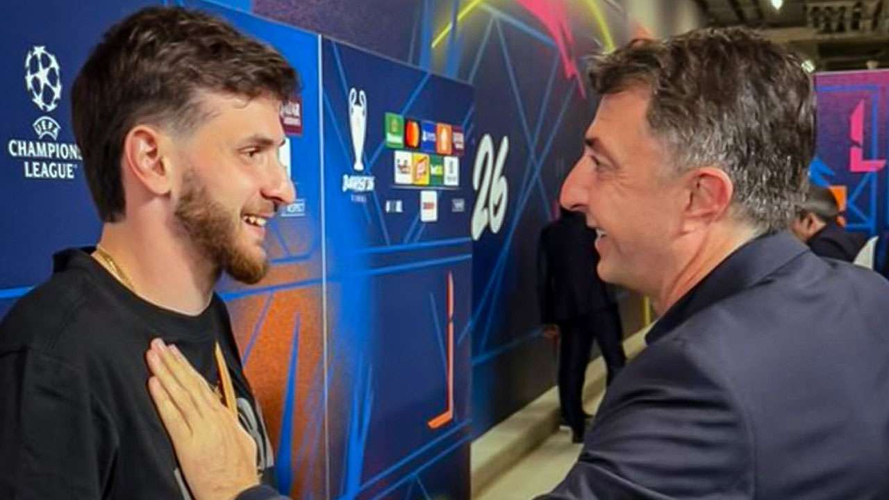 Shota Arveladze’den Kvaratskhelia’ya tebrik! Final sonrası buluştular