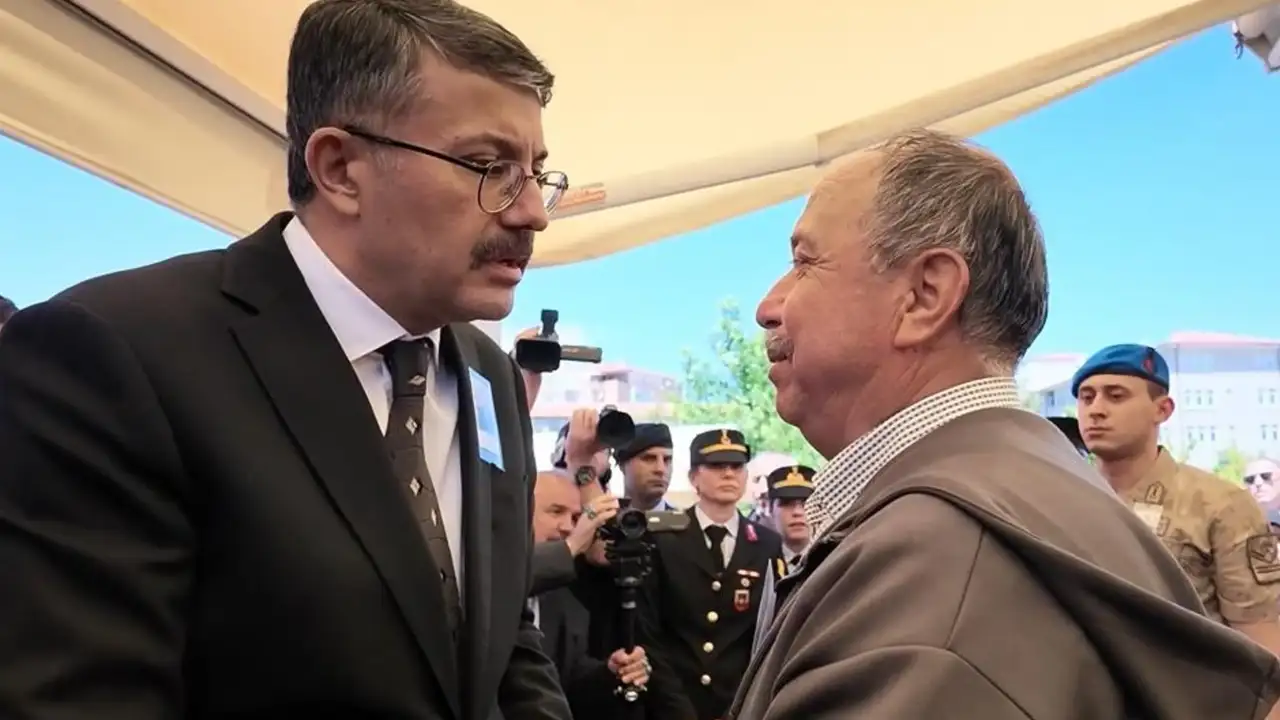 Şehit babasının gururlu duruşu! "Ben de şehit babası oldum"