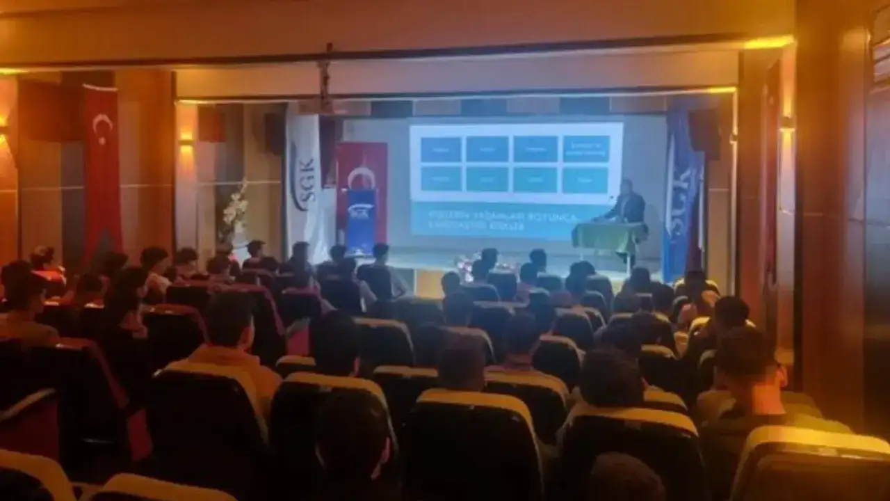 Bayburt’ta öğrencilere sosyal güvenlik bilinci aşılandı