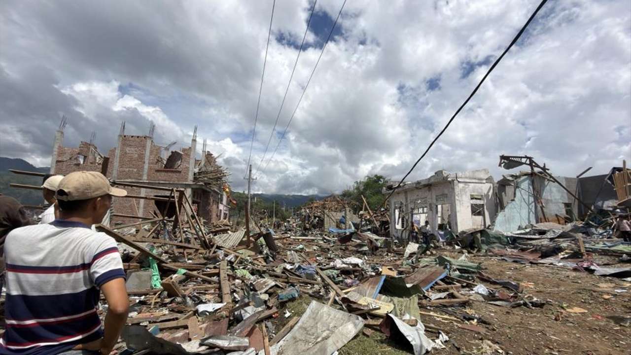 Myanmar Çin sınırında patlama: 55 kişi hayatını kaybetti