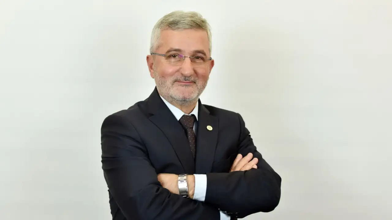 TTB Meclis Başkanlığına Yılmaz Karadeniz seçildi