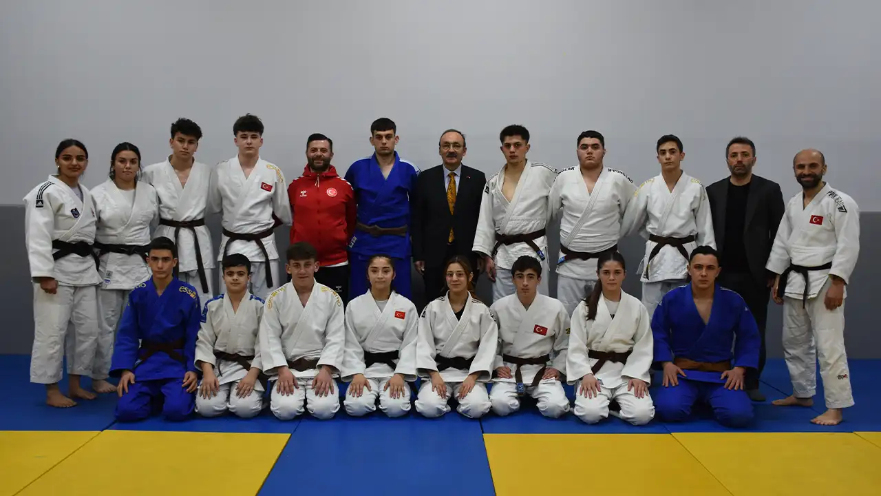 Düzköy Belediyespor Judoda zirveyi hedefliyor