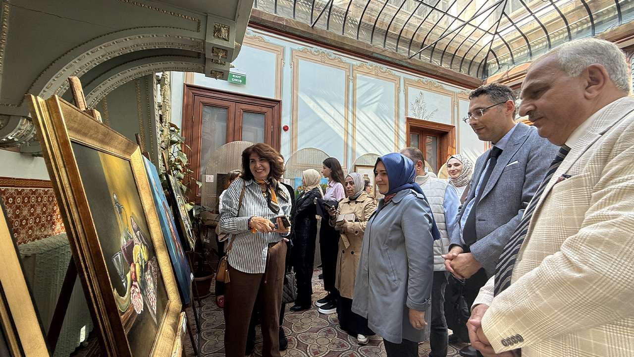 Trabzon'da sanat rüzgârı: 11. Geleneksel Bahar Sergisi sanatseverlerle buluştu