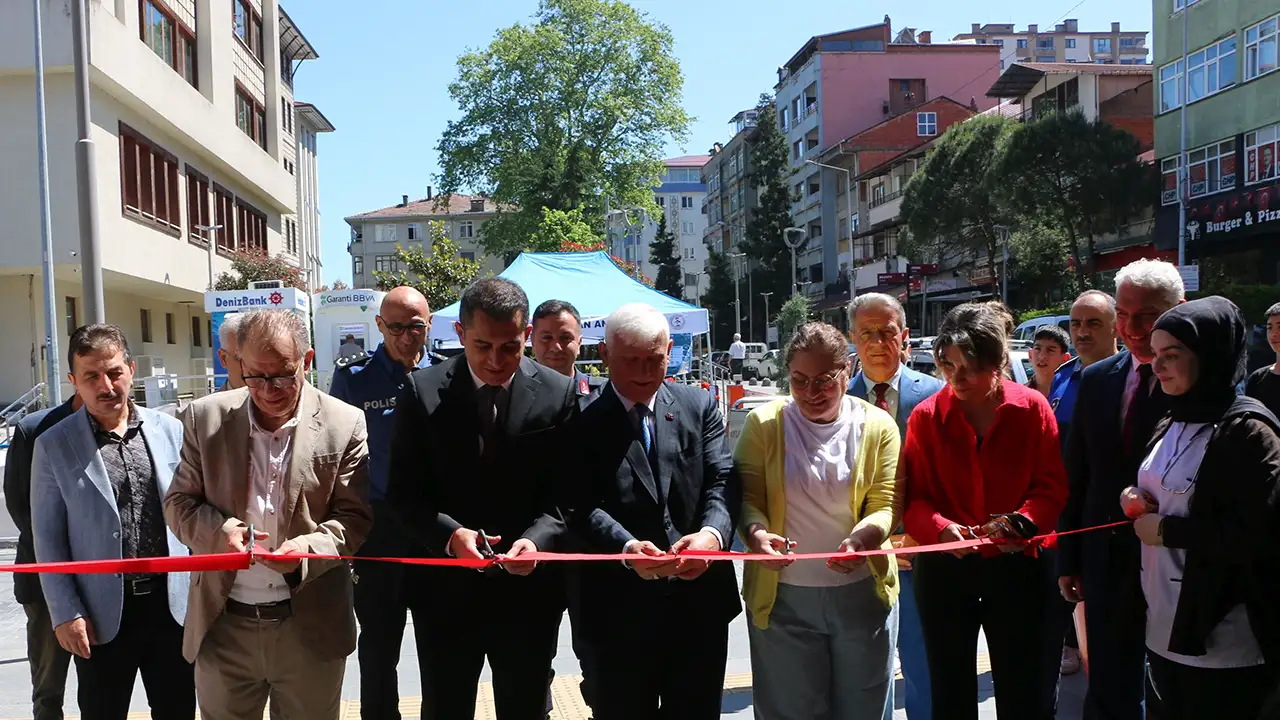 Of'ta mesleki eğitim rüzgarı! Öğrenciler projelerini sergiledi