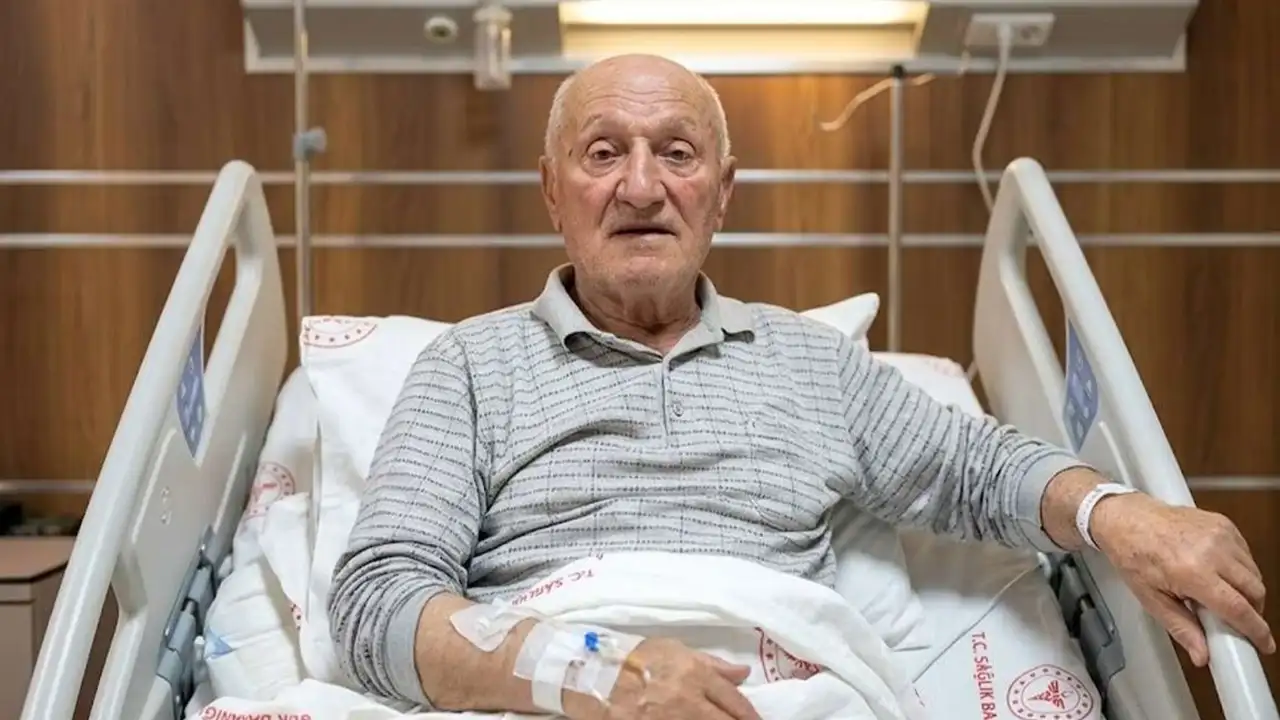 Hasta ziyareti siyasi gösteriye mi dönüştü?