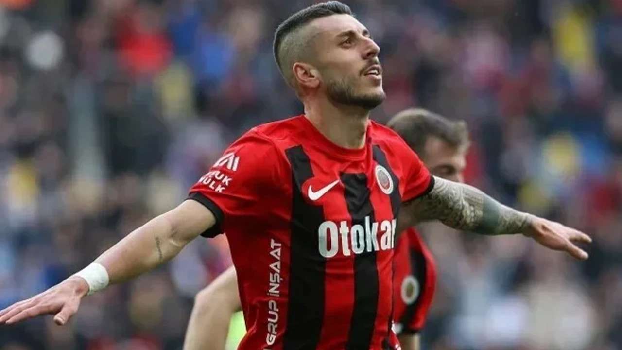 Trabzonspor ile anılan Metehan Mimaroğlu Gençlerbirliği’nden ayrıldığını açıkladı