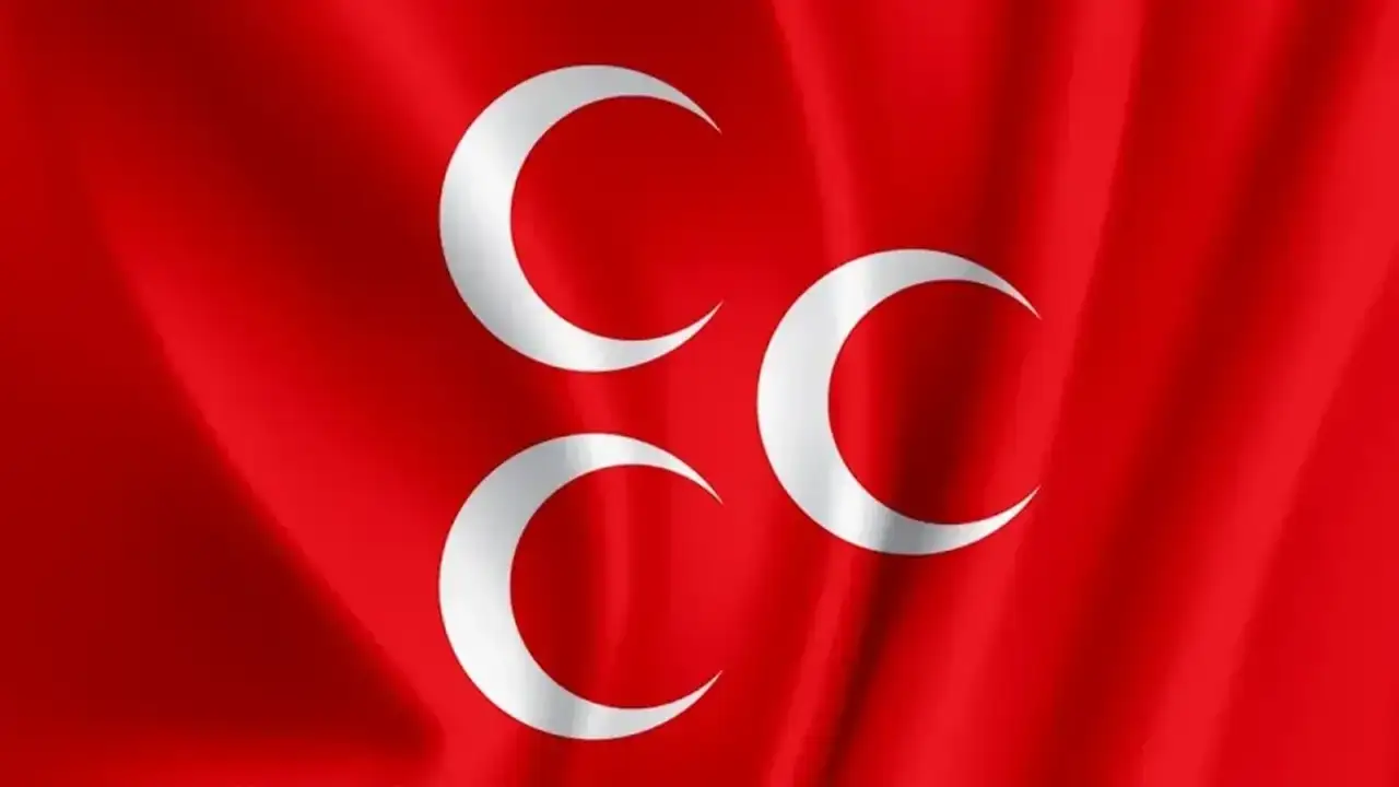 MHP Trabzon'da o isim görevden alındı!