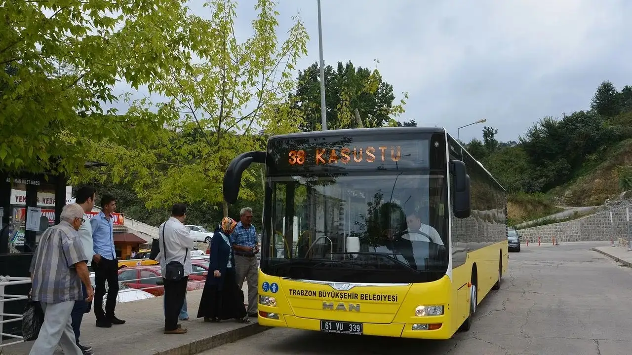 Trabzon'da otobüs şoförleri neden şikayet konusu oluyor?