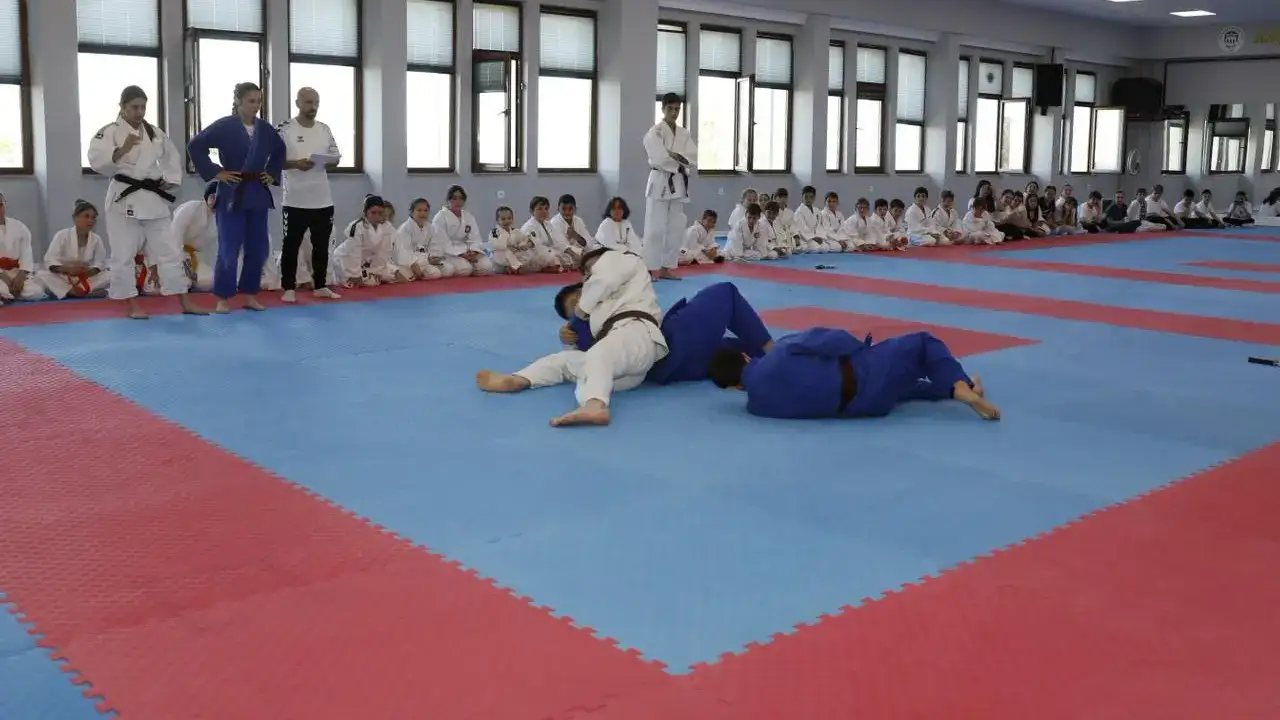 Akçaabat’ta judo kuşak sınavı heyecanı! Minik sporcular göz doldurdu