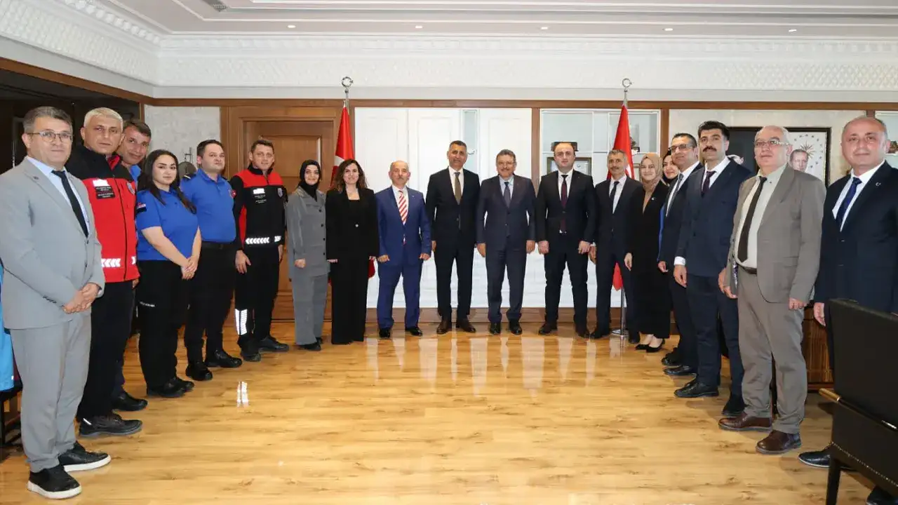 Mavi üniformalılar yaylada buluştu! Ceza infaz personelinden