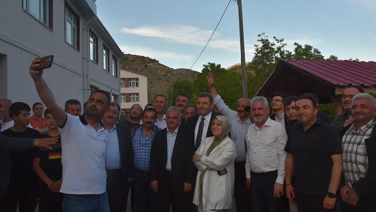 Gümüşhane'de Tekke Beldesi'nin ilk belediye başkanı belli ol