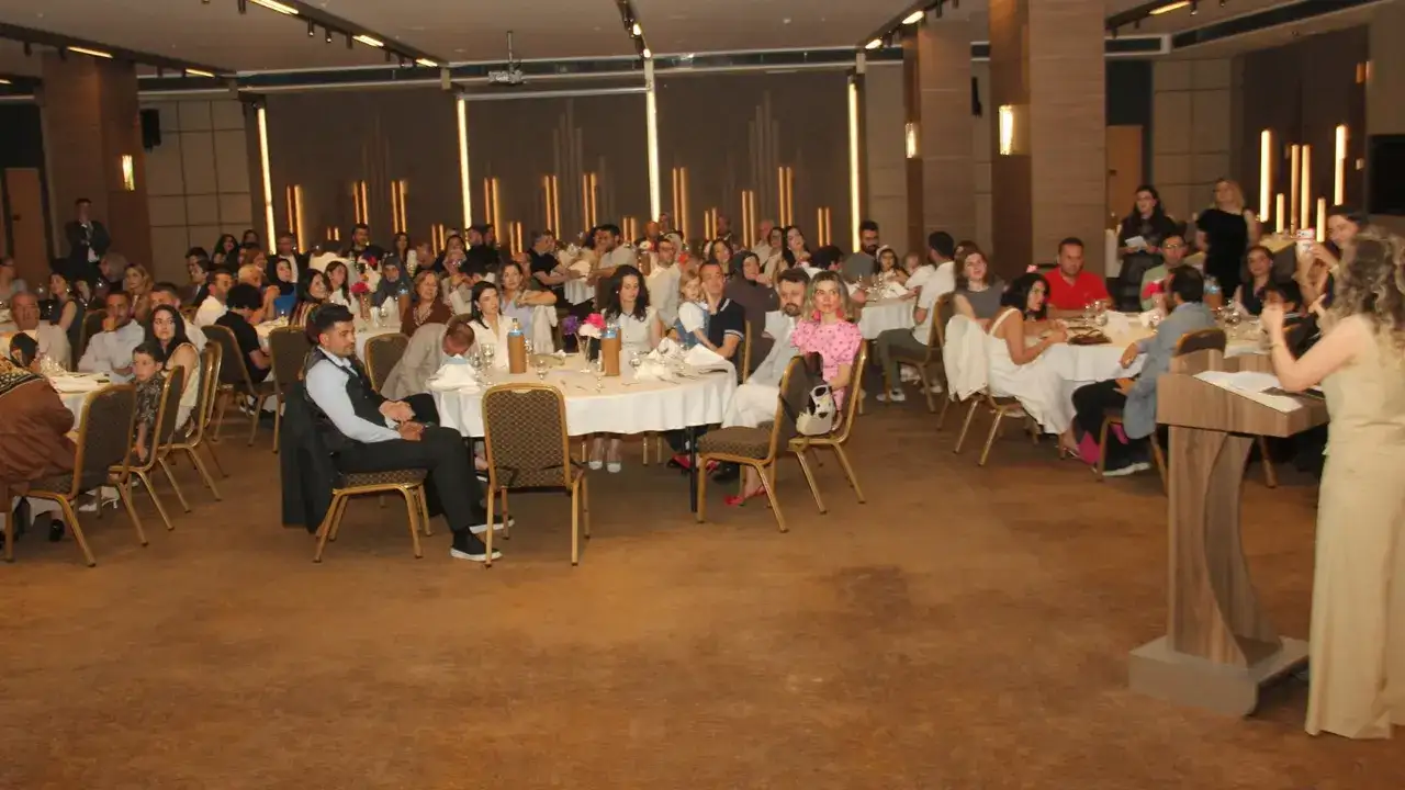 Küçük Şeyler Anaokulu 12’nci mezunlarını uğurladı