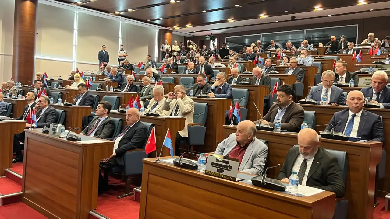 Büyükşehir meclisinde yeni düzenleme tartışma yarattı! Son söz Cumhurbaşkanlığında mı?