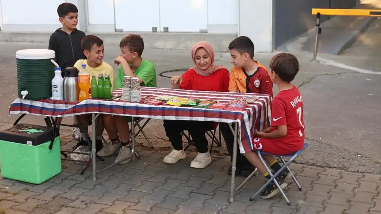 Rize’de çocuklardan örnek girişim: Harçlıklarını k
