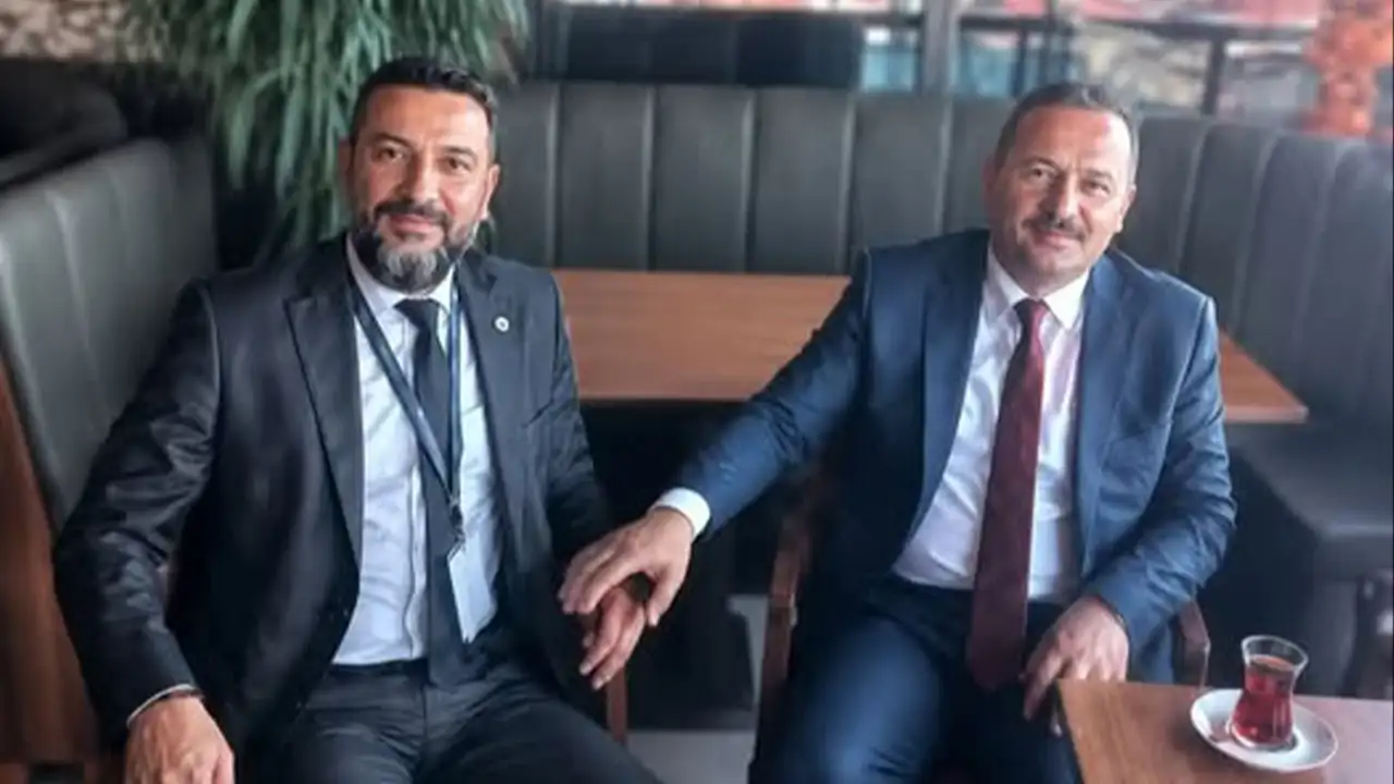 Giresun Anahtar Parti’de istifa depremi! İlçe Başkanı görevini bıraktı