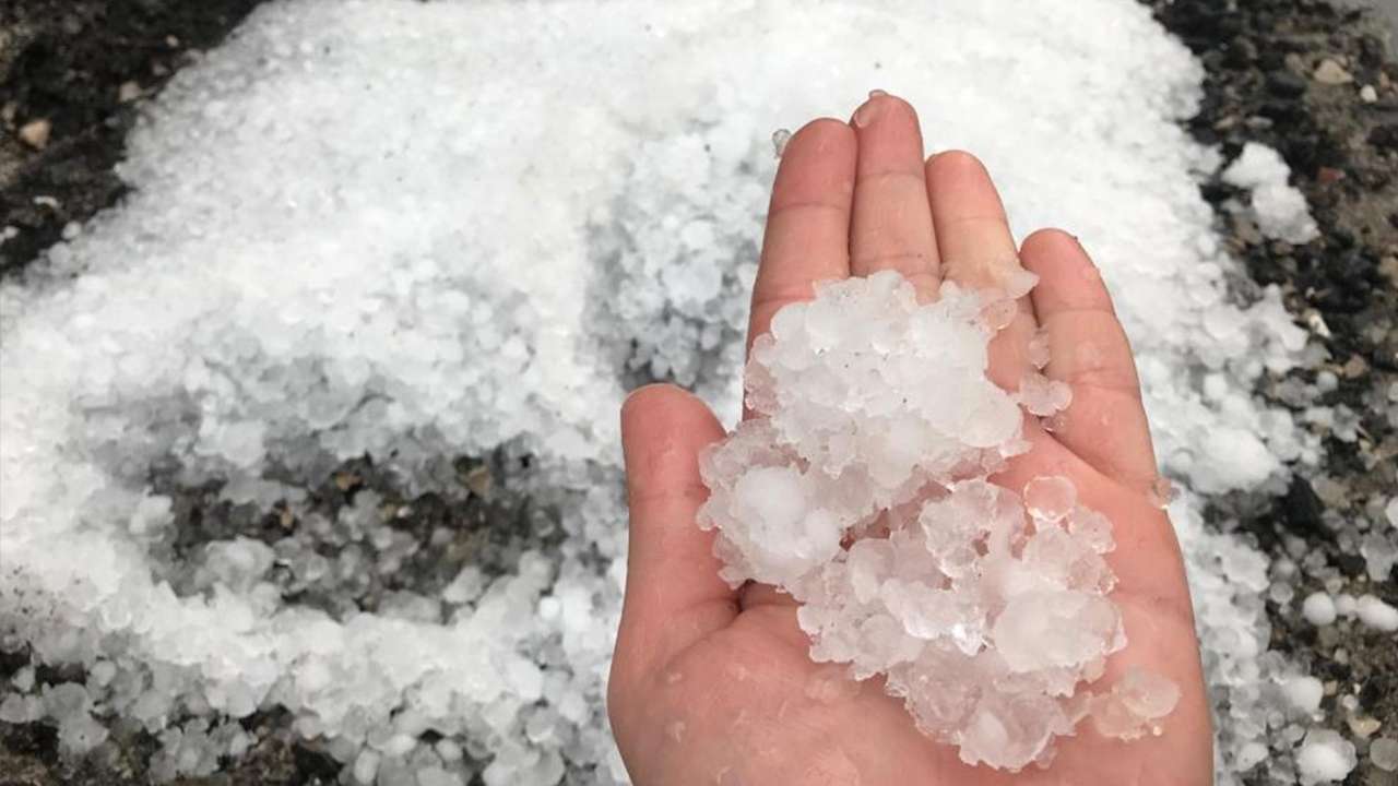 Bölgemizde sağanak sonrası dolu sürprizi: Hava sıcaklığı hızla düştü