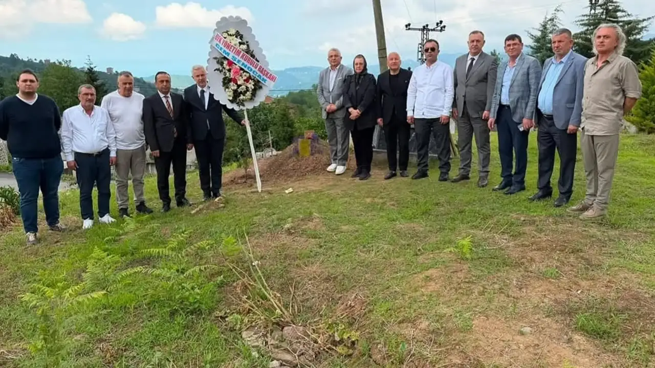 Ulusal fındık konseyi’nden Araklı’da Sebahattin Arslantürk vefası