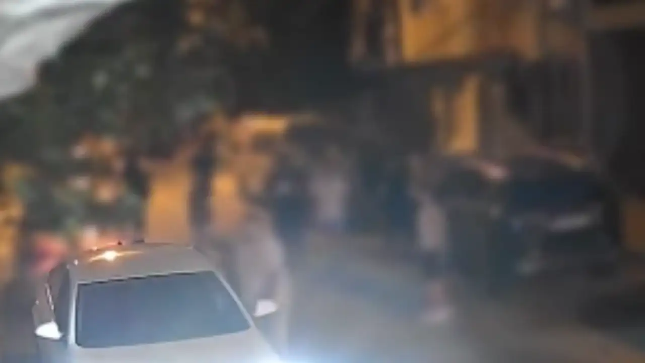 İzmir’de kız meselesi kanlı bitti! 15 yaşındaki çocuk öldü