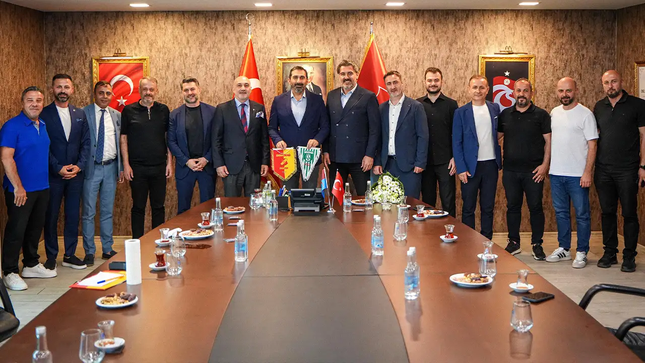İdmangücü ve İdmanocağı yöneticilerinden Trabzonspor'a ziyaret