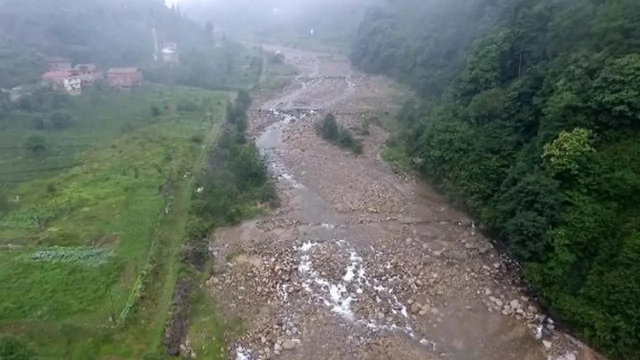 Rize zirvede! Son 66 yılın en yağışlı dönemlerinden biri yaşandı