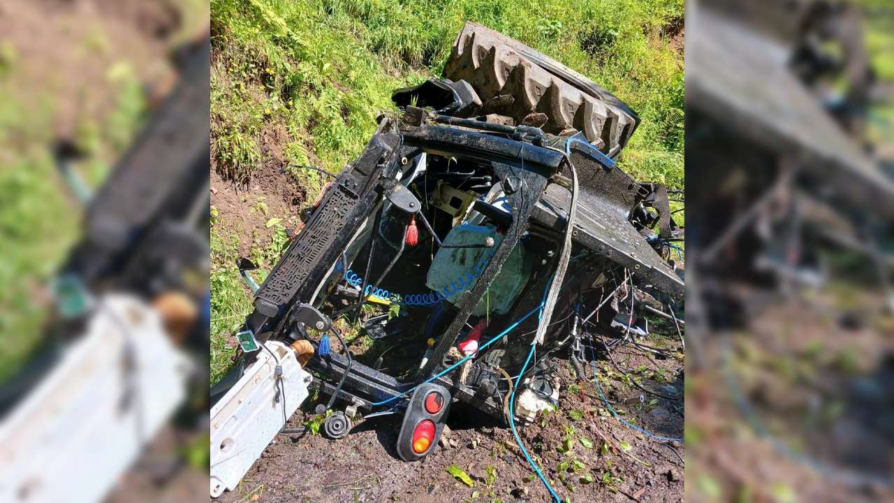 Trabzon’da feci kaza: Traktör takla attı