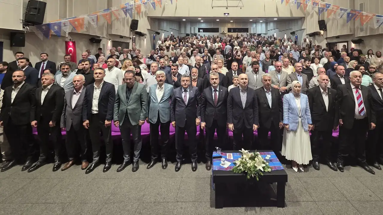 AK Parti Trabzon İl Danışma Meclisi'nde gündem yatırımlar oldu!