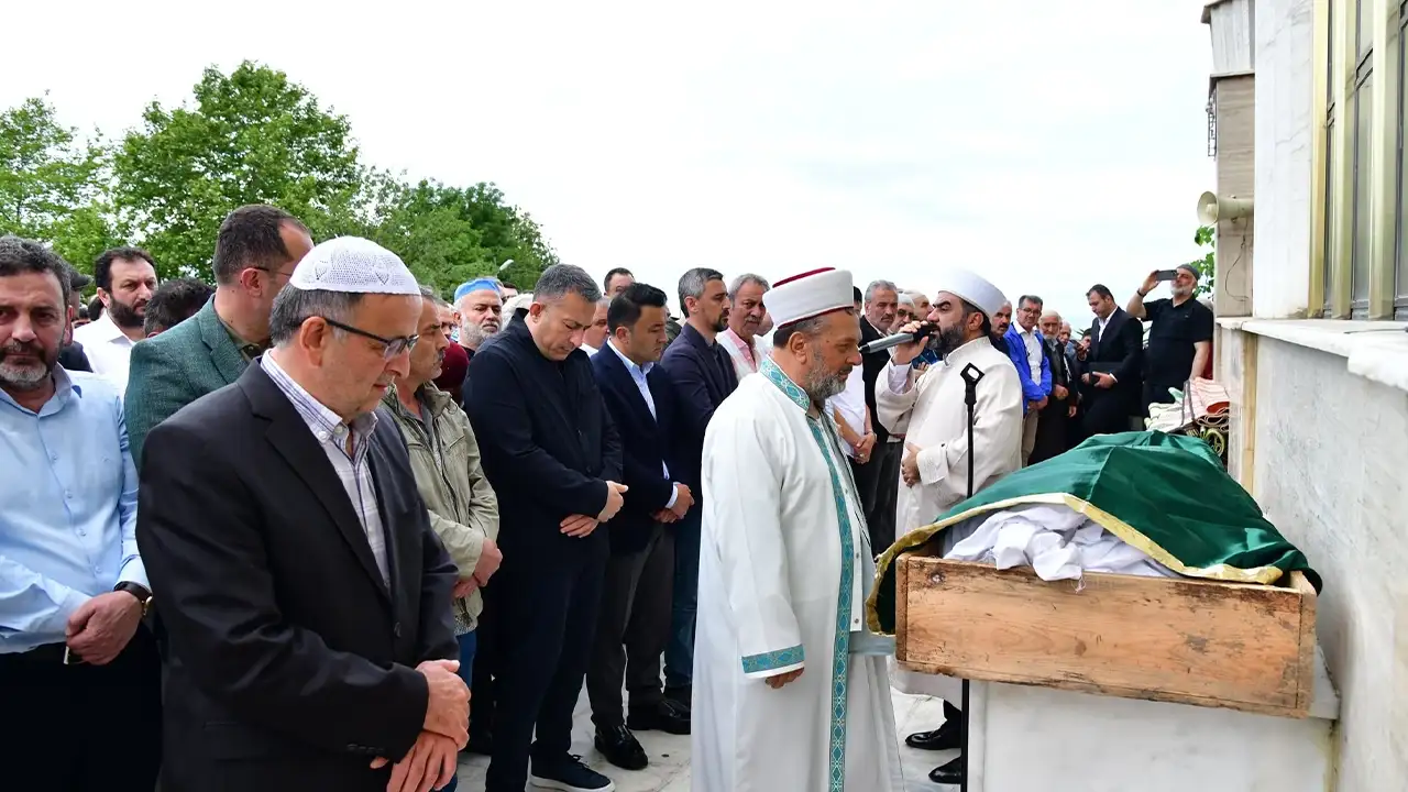 Acı ölüm! Trabzonlu müezzin toprağa verildi