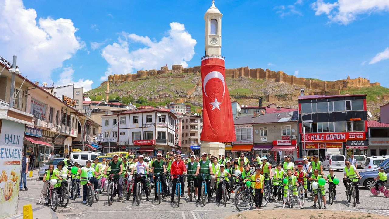 Bayburt’ta sağlıklı yaşam için pedallar çevrildi