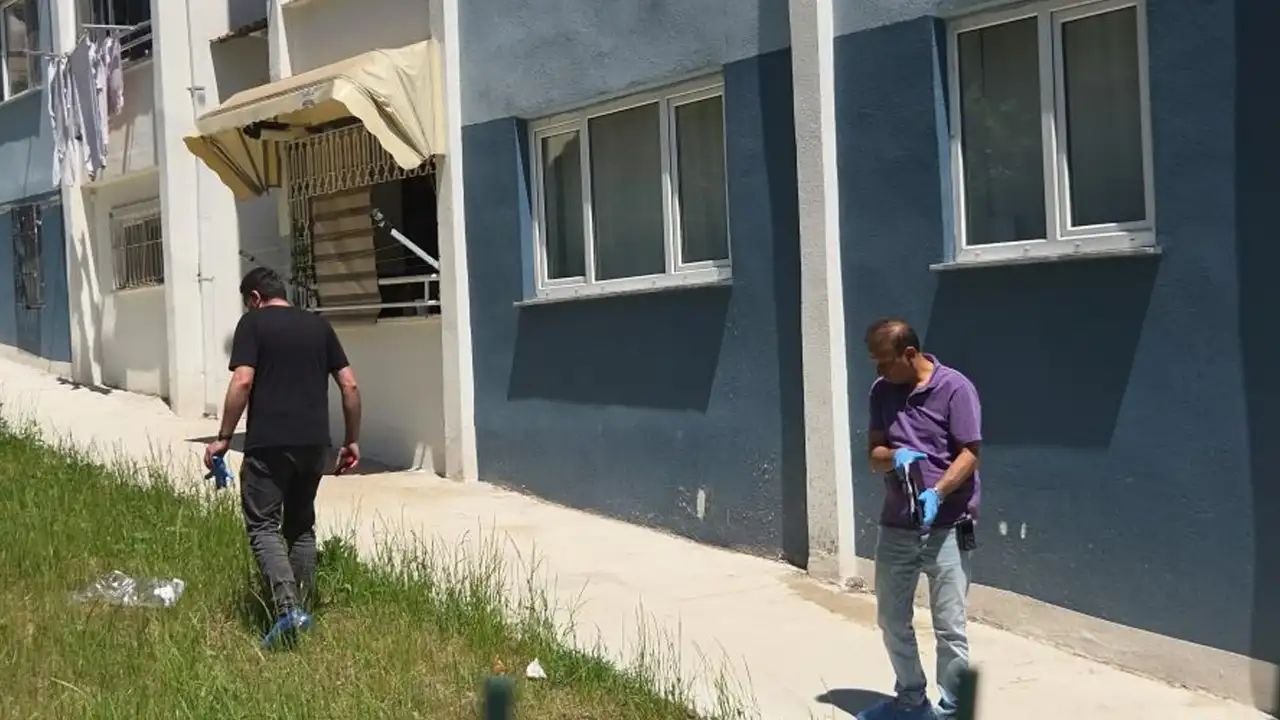 Samsun’da apartman penceresinden düştü! Belinden yaralandı