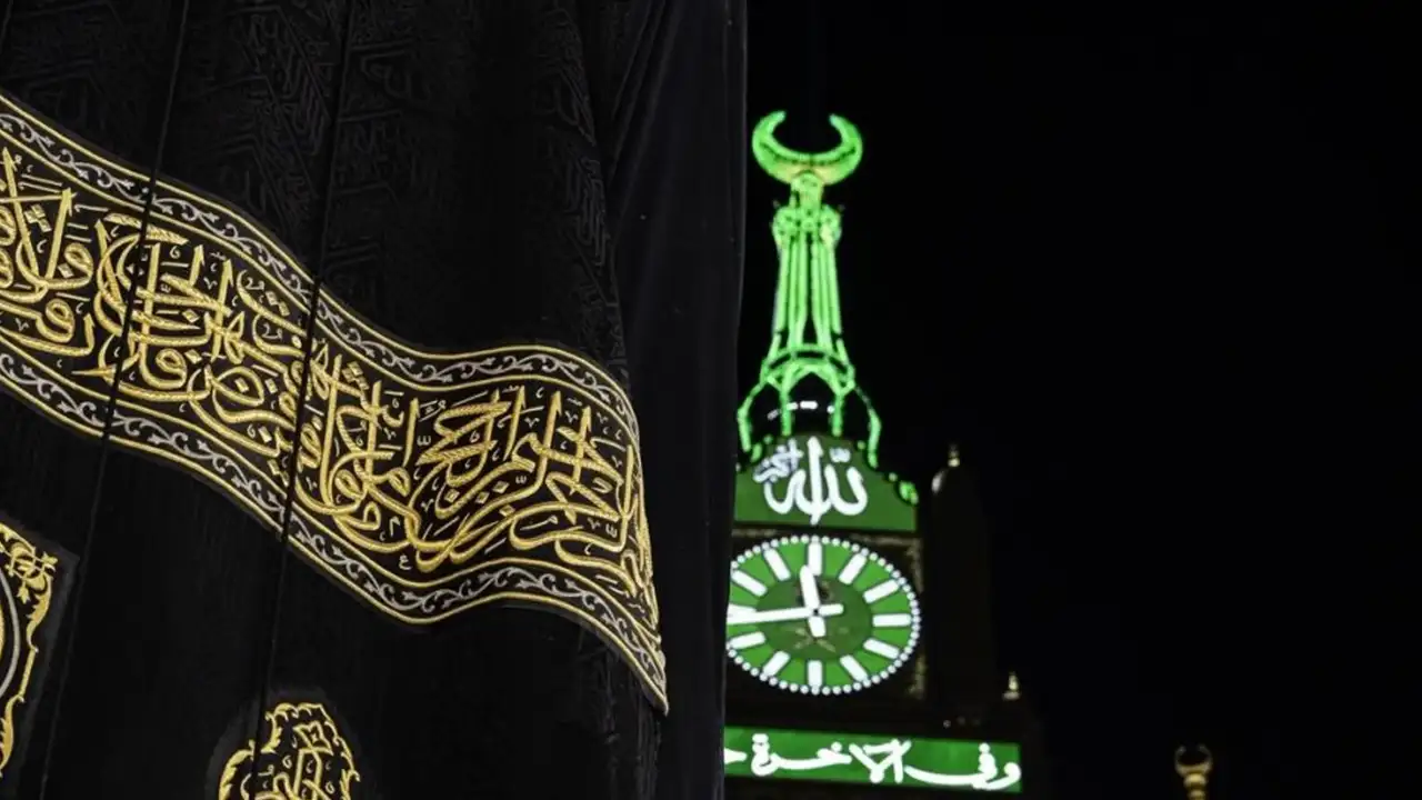 Kâbe’nin ipek örtüsü yenilendi! Yeni Kisve Hicri yılın ilk gününde yerine asıldı