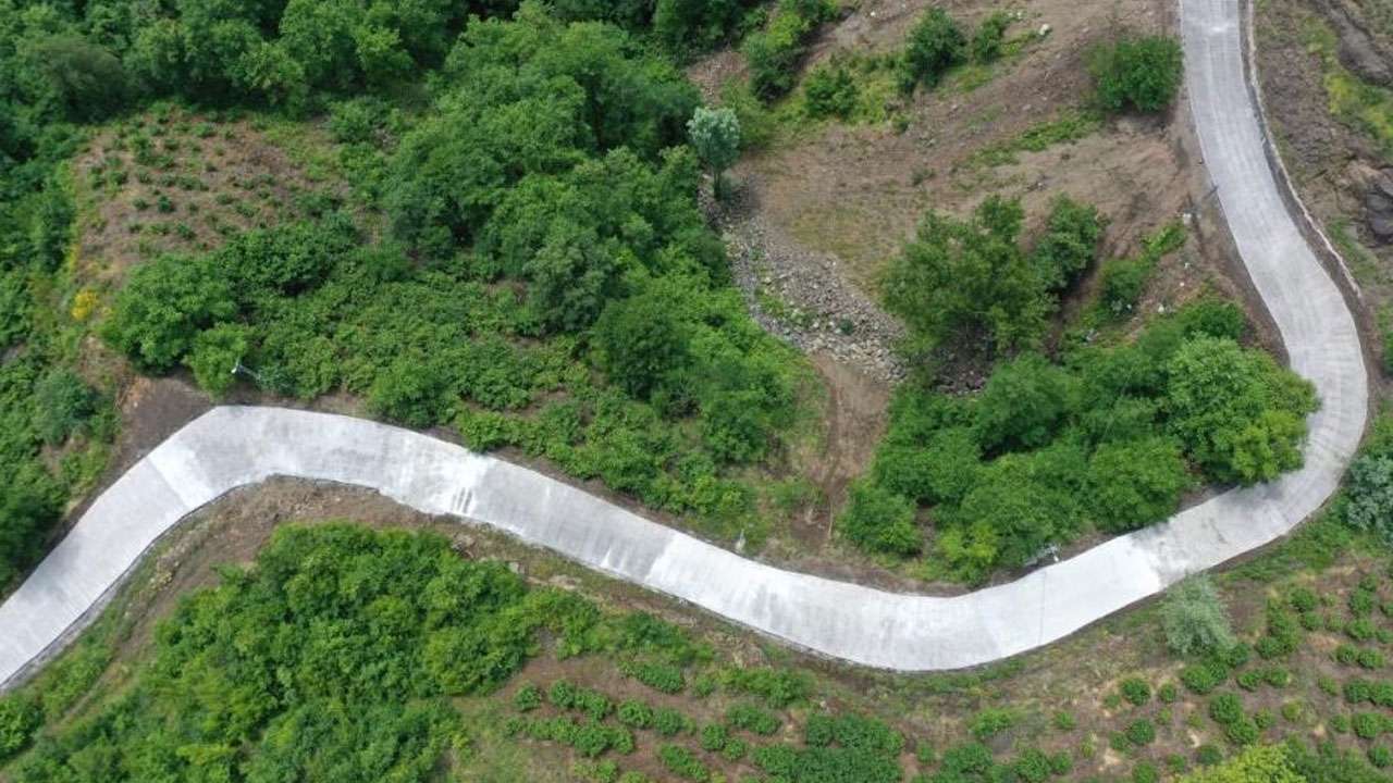 Ordu-Tokat bağlantı yolunda beton yol çalışması sürüyor