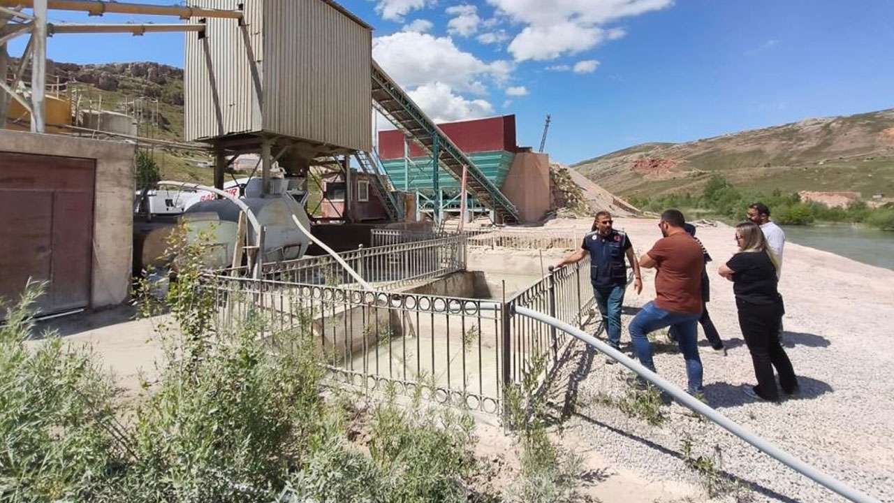 Bayburt’ta hazır beton tesislerine çevre denetimi