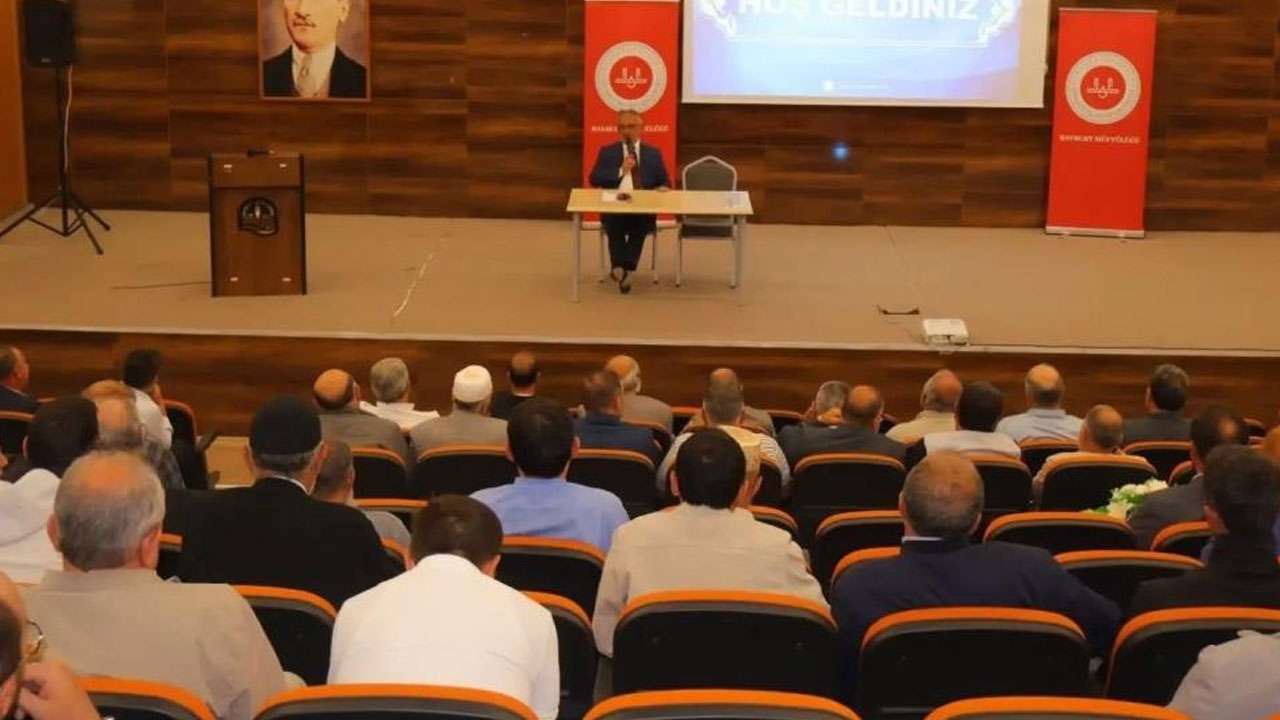 Bayburt’ta yaz Kur’an kursları öncesi seminer düzenlendi