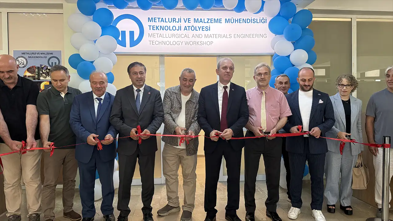 KTÜ’de Teknoloji Atölyesi öğrencilerin hizmetine açıldı