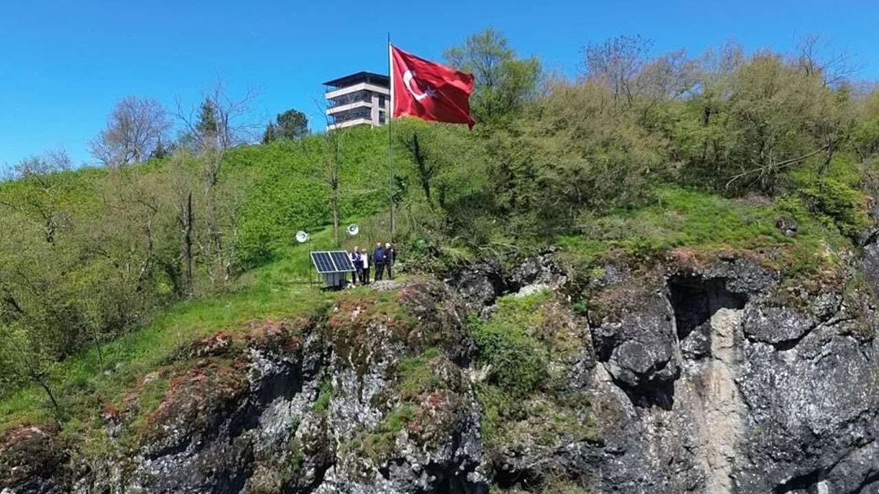 Giresun’da yıldırım düşen sistem köyleri sessizliğe büründürdü