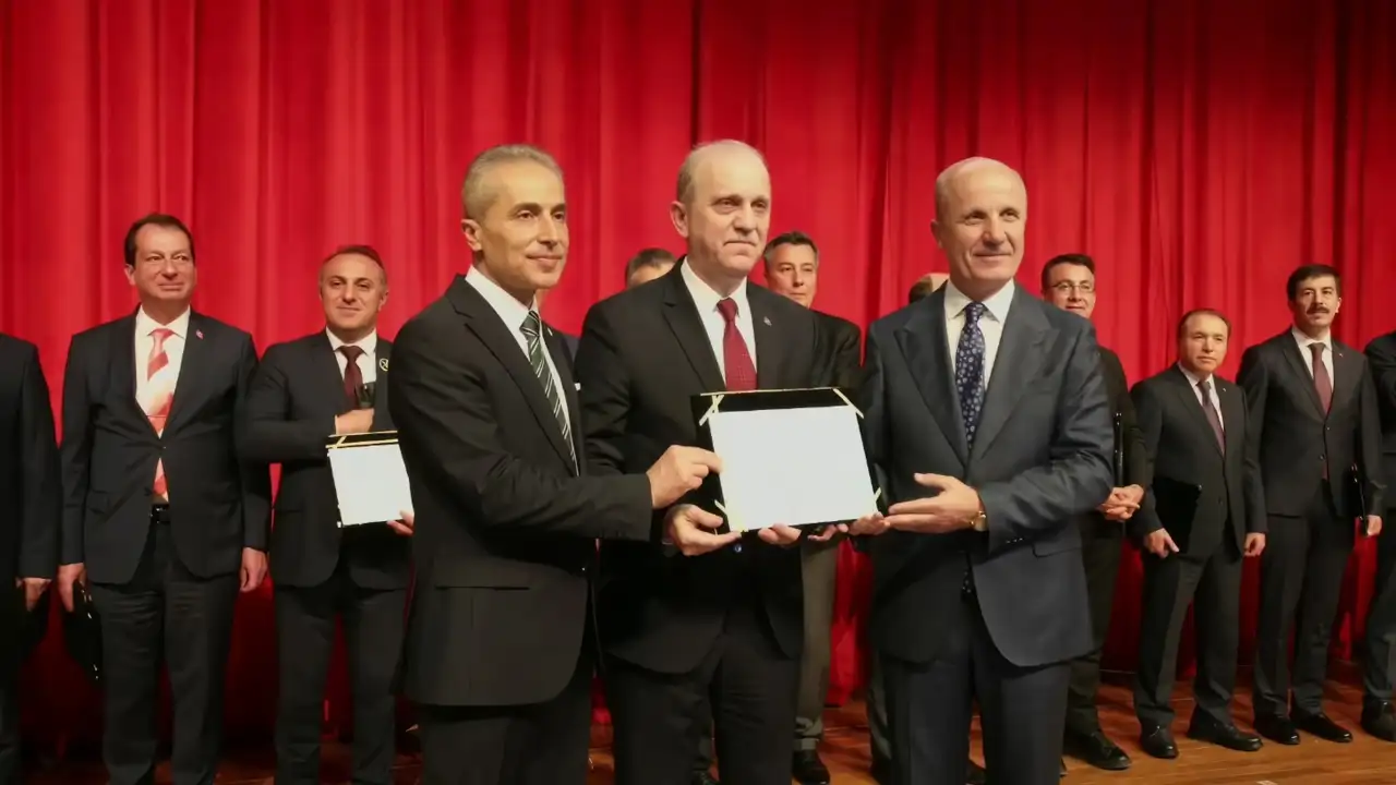 Keşke Rektör Çuvalcı o kutlamayı yapmasaydı