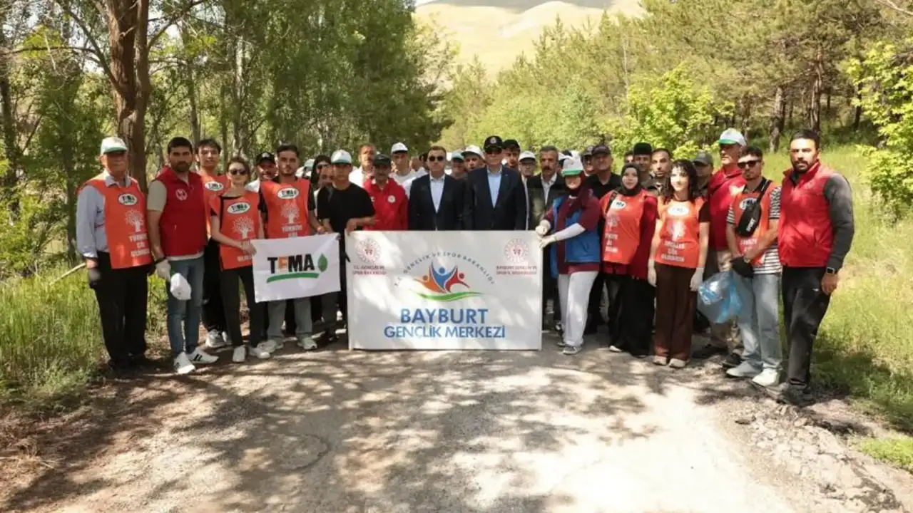 Bayburt’ta “Orman Benim” seferberliği: Yangınlara karşı çevre temizliği