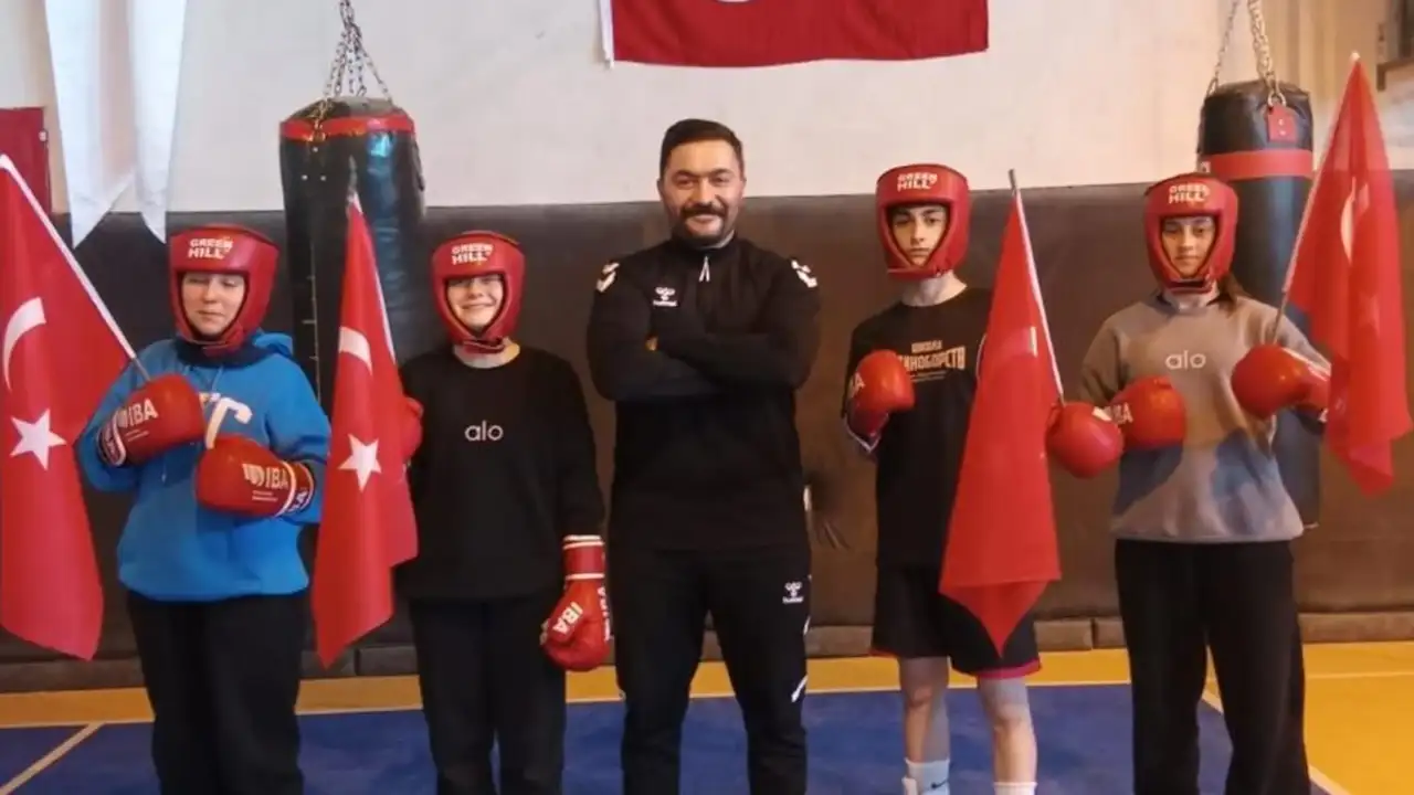 Bayburtlu 4 Boksör Türkiye Finallerinde ringe çıkacak