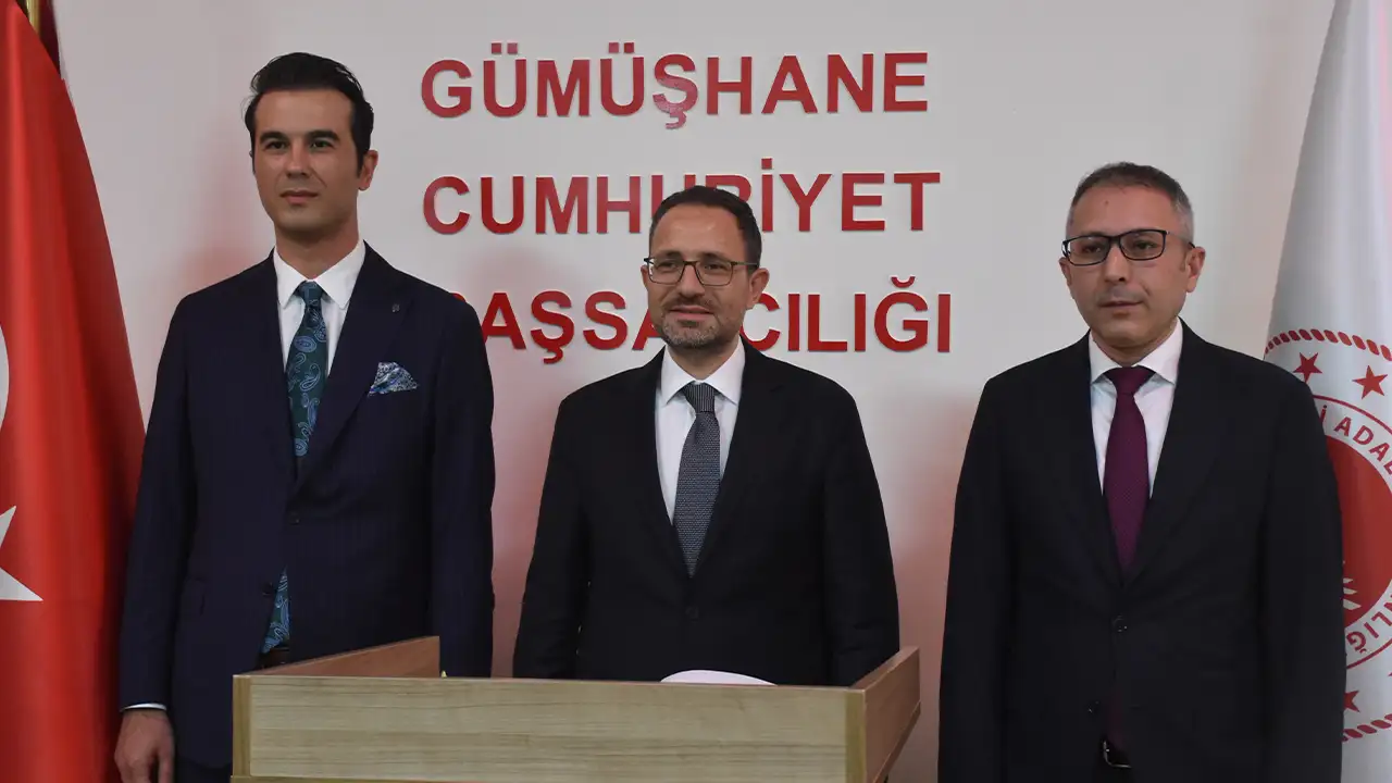 Gümüşhane’de konuşan Bakan Yardımcısı Ayyıldız’dan adalet mesajı
