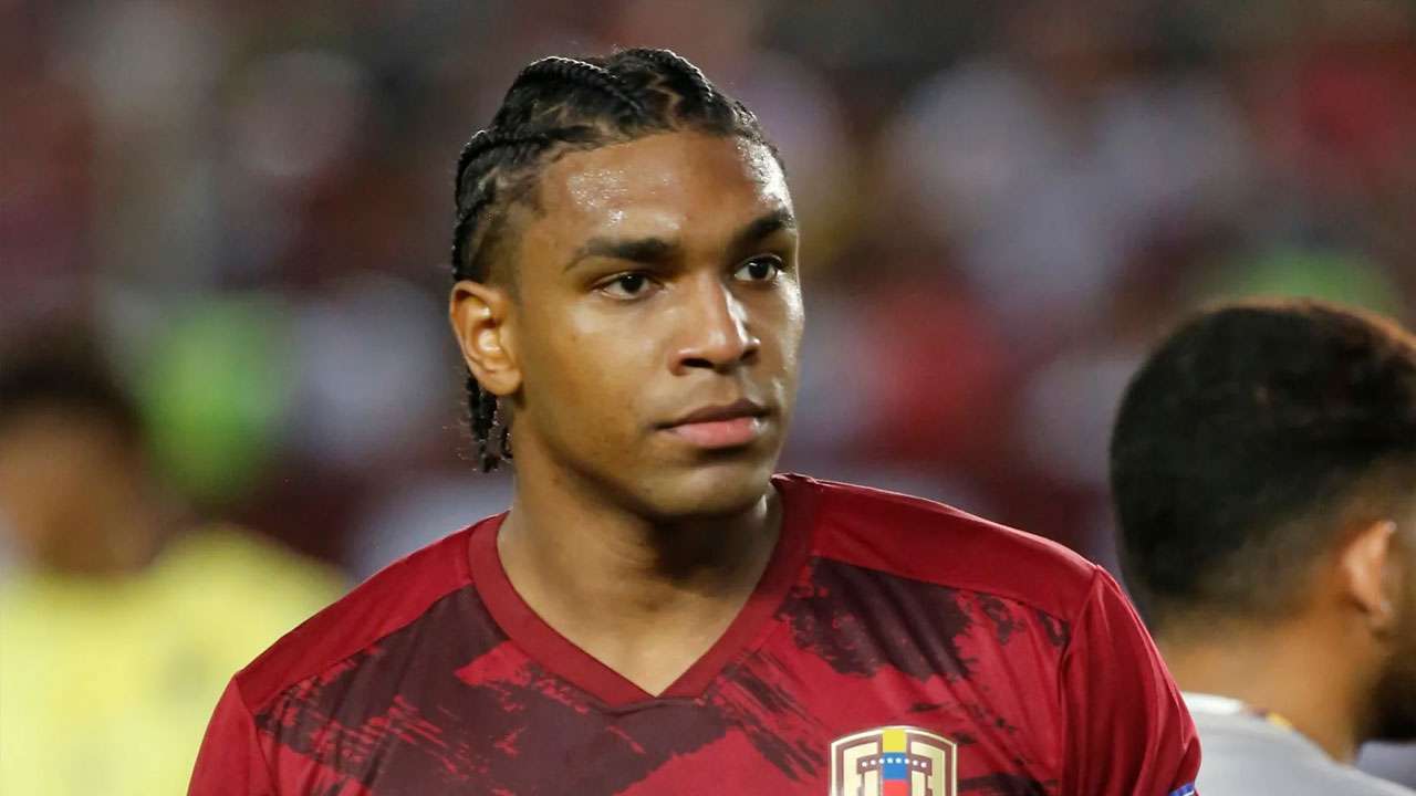 Trabzonspor'da stoper arayışı sürüyor! Christian Makoun iddiası gündeme geldi
