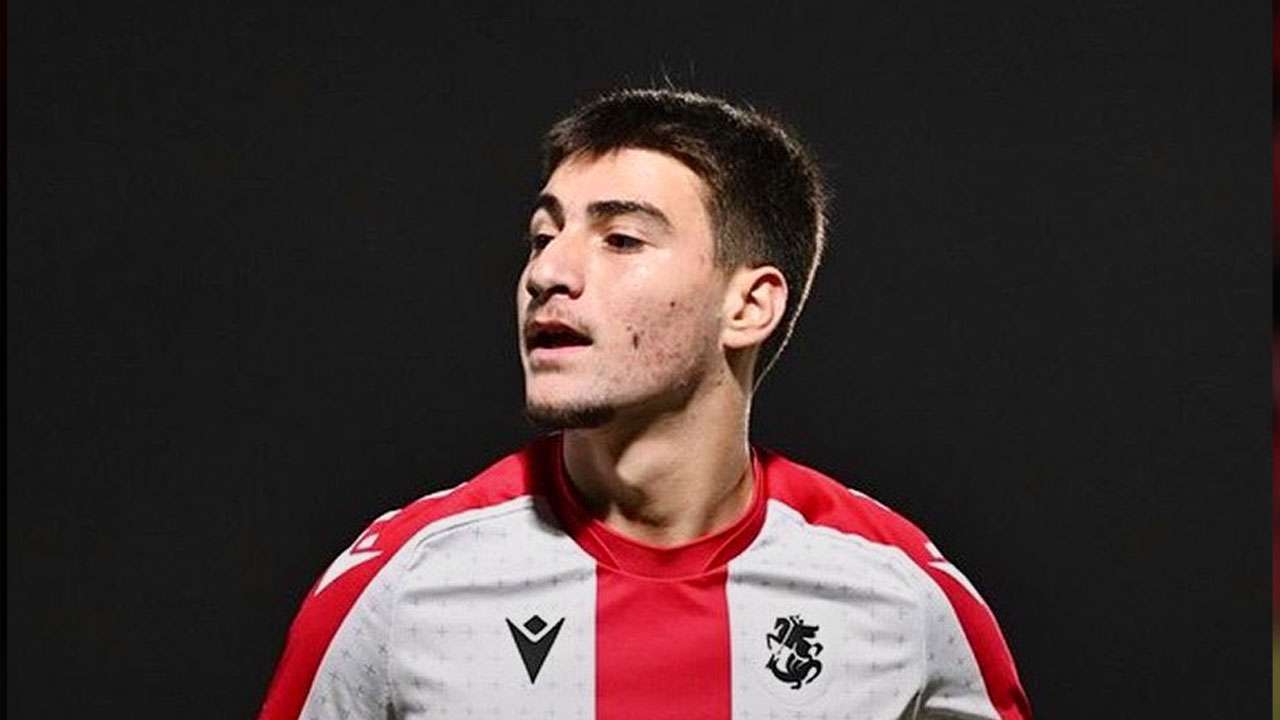 Trabzonspor'un radarındaki genç yıldız için dev rekabet! Avrupa kulüpleri peşinde! Rota Gürcistan