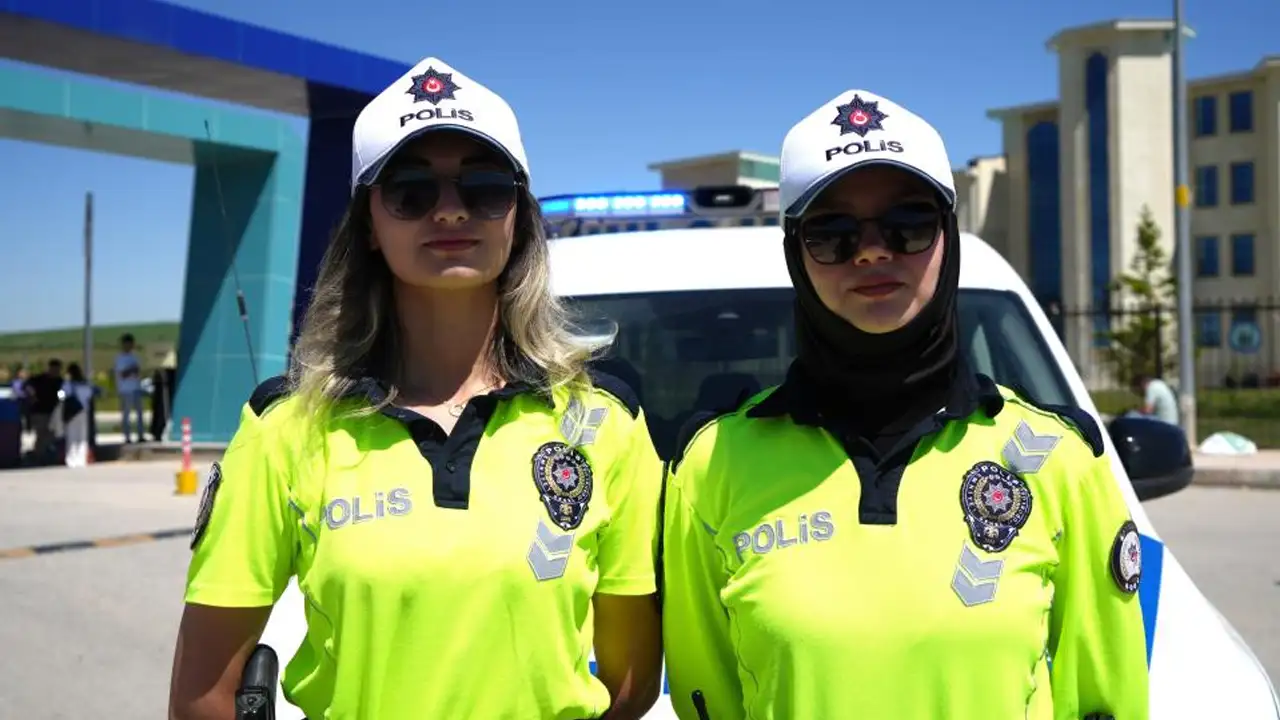 Bayburt’ta YKS adayını polis ekipleri son anda yetiştirdi