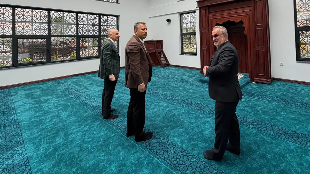 Beşikdüzü OSB’de Cami ve Sosyal Tesislere yakın inceleme! İlk namaz kılındı