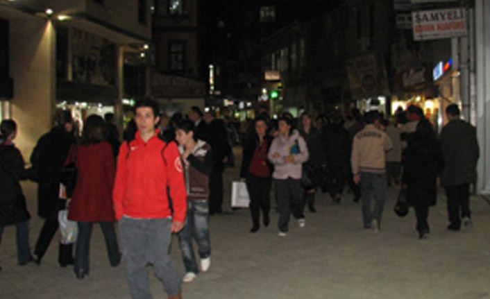 Uzunsokak trafiğe açılamaz!