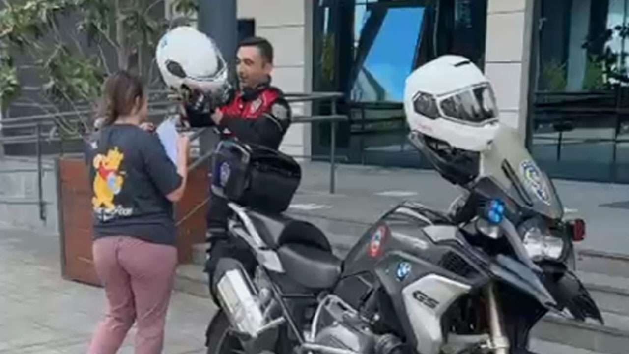 Trabzon'da sınava geç kalan öğrenciyi polis yetiştirdi