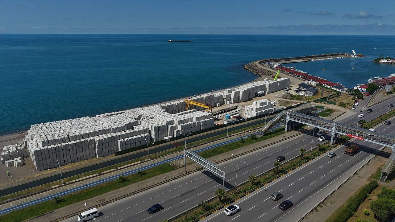 Trabzon'da görenler Çin Seddine benzetti