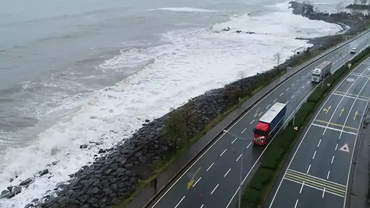 Trabzon-Rize Sahil yolunda dikkat! Ulaşım kontrollü sağlanıyor